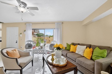 Impeccable 2-bedroom, 2.5-bath home located in a tranquil - photo 24