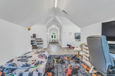 A remarkable showcase of craftsmanship, sophistication, and - photo 27