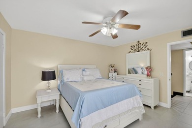Impeccable 2-bedroom, 2.5-bath home located in a tranquil - photo 28