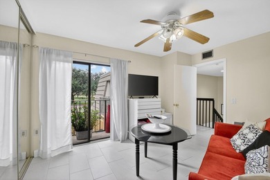 Impeccable 2-bedroom, 2.5-bath home located in a tranquil - photo 33