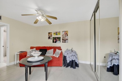 Impeccable 2-bedroom, 2.5-bath home located in a tranquil - photo 34