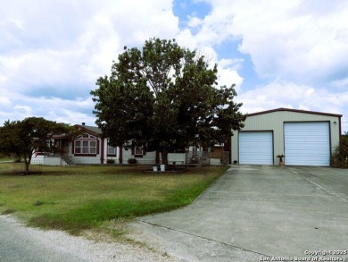 Lake Medina Home For Sale in Lakehills Texas