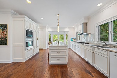 This Lovely Jupiter Hills home with rare private guest cottage - photo 12