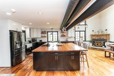 Introducing a Masterpiece of Luxury Living with high end - photo 13