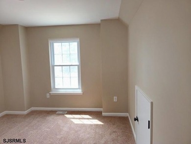 Welcome to Elton Lane. Settle into space that truly fits the way - photo 17