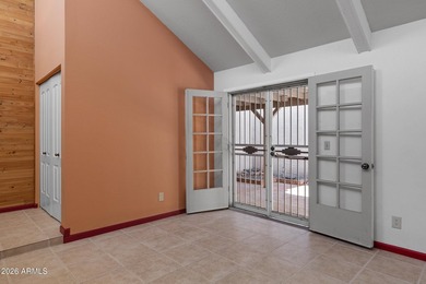 NEW PRICE!!! Highly Desirable Single-Level Patio Home w/2-Car - photo 9