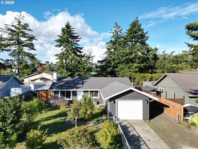 Welcome to this charming 3-bedroom, 2-bathroom home in the heart - photo 1