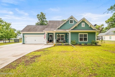 Welcome to 45 Gadwall Drive W, nestled in the highly - photo 5