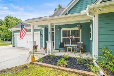 Welcome to 45 Gadwall Drive W, nestled in the highly - photo 6