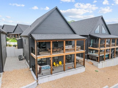 Check out this modern turnkey lake view vacation rental in the - photo 6