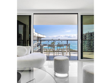 Fully furnished and equipped, this penthouse oceanfront - photo 11