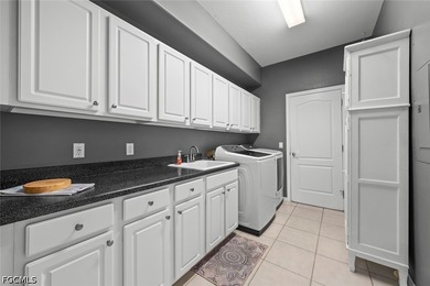 This 3 bedroom, 3 bath showplace in a peaceful, serene lake - photo 14