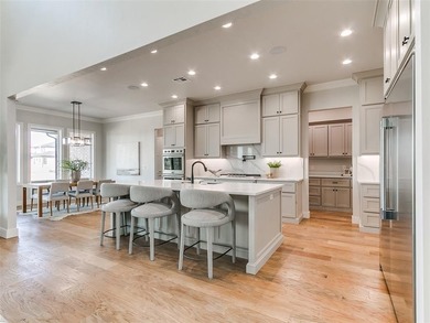 2 STORY CEILINGS | PERFECT FOR ENTERTAINING | PREMIUM 1 ACRE LOT - photo 14
