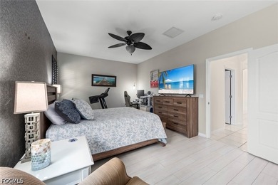 This 3 bedroom, 3 bath showplace in a peaceful, serene lake - photo 15