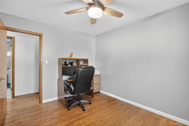 Welcome to this beautifully expanded ranch featuring 3 bedrooms - photo 17