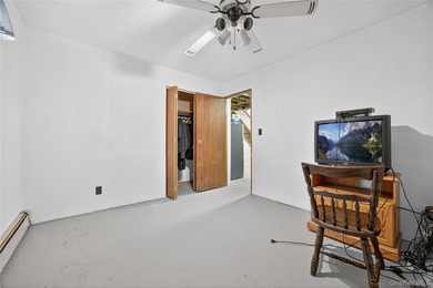 Welcome to this beautifully expanded ranch featuring 3 bedrooms - photo 20