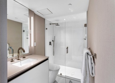 Fully furnished and equipped, this penthouse oceanfront - photo 24
