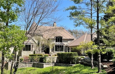 Rare opportunity to acquire one of Cedar Creek's Signature - photo 2