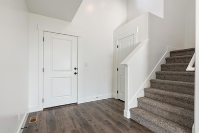 PLAN: Pineview(2)2800. Sample @ Coming Soon. PHOTO: - photo 11