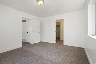 PLAN: Pineview(2)2800. Sample @ Coming Soon. PHOTO: - photo 15