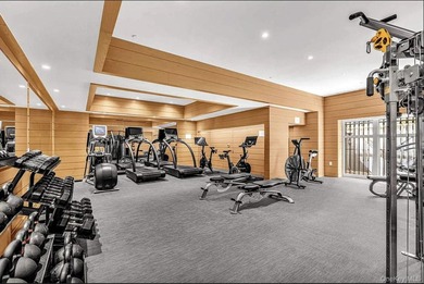 Turnkey 4-Bedroom Residence in a Boutique Upper East Side - photo 17