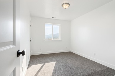 PLAN: Pineview(2)2800. Sample @ Coming Soon. PHOTO: - photo 20