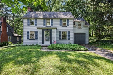 Welcome to 29 Pake Lane! This charming Colonial home offers an - photo 1