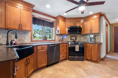 Welcome to this beautifully maintained Colonial located in the - photo 4