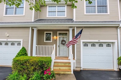 Welcome to Setauket Meadows, a highly sought 55+ gated community - photo 1