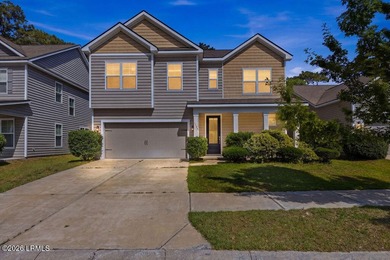 Welcome to Oyster Bluff on Lady's Island! This spacious - photo 2