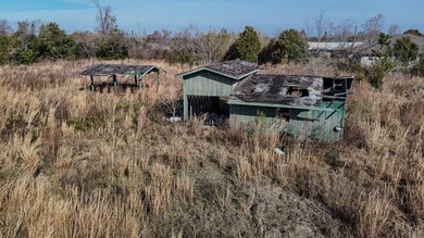 Vacant residential parcel located at the end of a dead-end road - photo 10