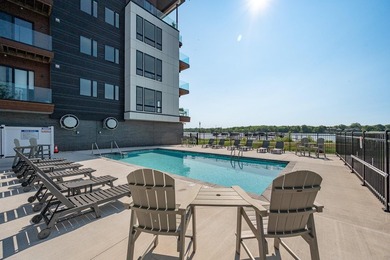 Maintenance-free waterfront living! Enjoy high end condo living - photo 43