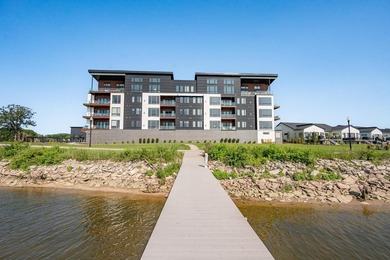 Maintenance-free waterfront living! Enjoy high end condo living - photo 55