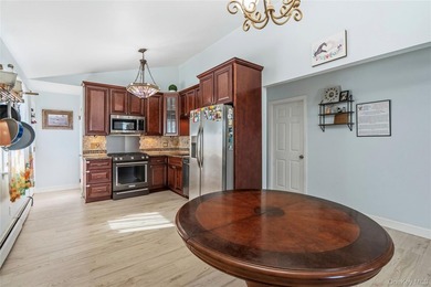 Well-maintained 3 bed 1 bath ranch with fully owned solar panels - photo 8