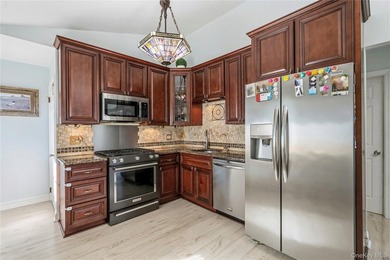 Well-maintained 3 bed 1 bath ranch with fully owned solar panels - photo 9