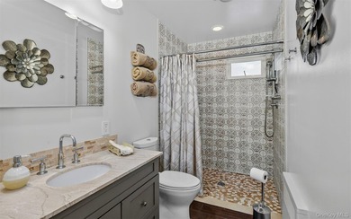 Pride of ownership shines throughout this Spectacular 3-bedroom - photo 11