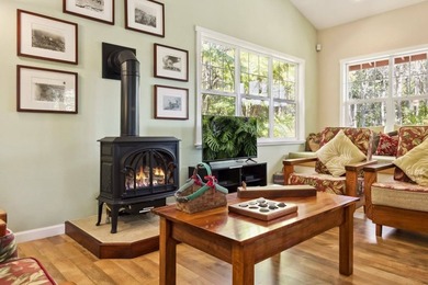 You'll be charmed by this thoughtfully designed custom home - photo 8