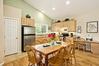You'll be charmed by this thoughtfully designed custom home - photo 9