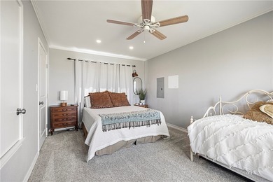 IMPROVED PRICE!! Escape the city and enjoy lake life in this - photo 21