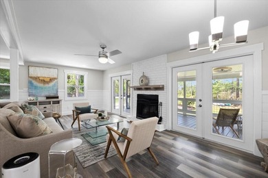 MOTIVATED SELLER! Let's make a deal on this one! Private Bay - photo 2
