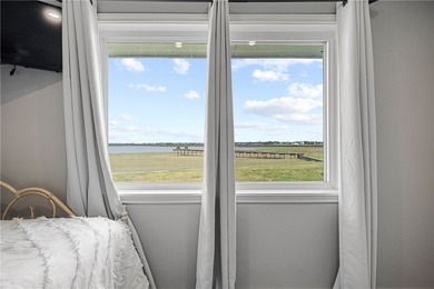 IMPROVED PRICE!! Escape the city and enjoy lake life in this - photo 23