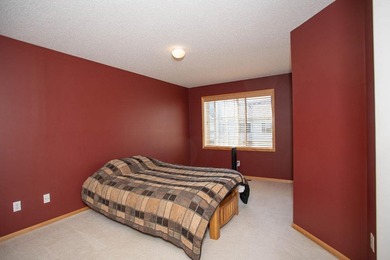 Desirable end unit in great Eagle Trace neighborhood. 2 car - photo 25
