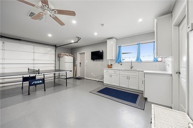 IMPROVED PRICE!! Escape the city and enjoy lake life in this - photo 27