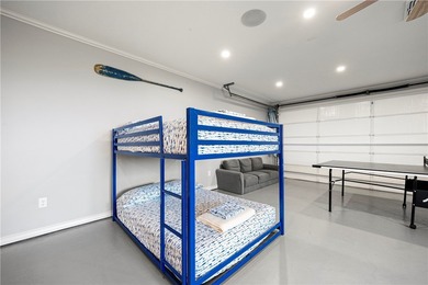 IMPROVED PRICE!! Escape the city and enjoy lake life in this - photo 28