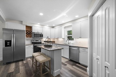 MOTIVATED SELLER! Let's make a deal on this one! Private Bay - photo 8