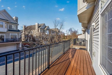 Desirable end unit in great Eagle Trace neighborhood. 2 car - photo 29