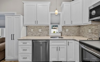 Pride of ownership shines throughout this Spectacular 3-bedroom - photo 30