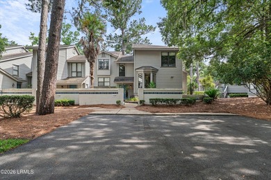 Tucked within the world-renowned Sea Pines community, this - photo 2