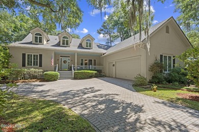Immaculate and perfectly positioned with a spectacular long - photo 1
