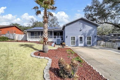 POOL HOME IN THE HEART OF NICEVILLE - ask about SELLER credit - photo 2